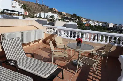 Un balcón o terraza de Chalet Athos, Ferienwohnung mit Pool,Dachterasse, Meer und Bergblick in San Juan de los Terreros