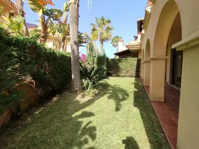 Jardín al aire libre en L'Almenara, comme une maison