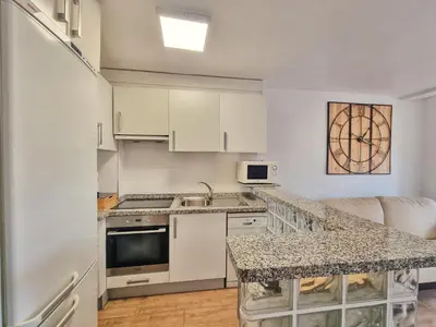 Una cocina o zona de cocina en Apto RAYO DE SOL, primera línea playa, Cabo de Gata