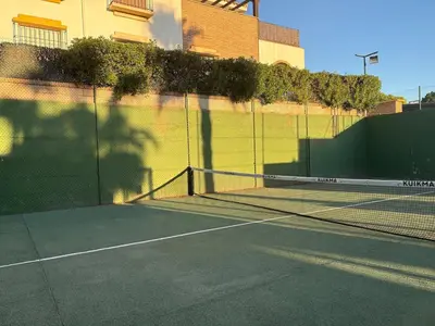 Instalaciones para jugar a tenis o squash en Spectacular Flat Vera Playa o alrededores