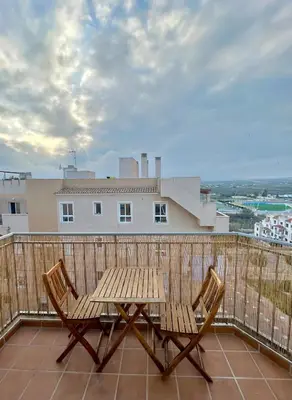 Un balcón o terraza de Newly renovated apartment