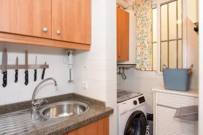 Una cocina o zona de cocina en Apartamento céntrico Belquimar a pocos pasos de la playa