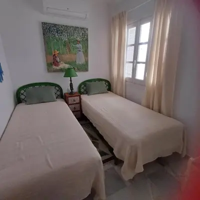 Cama o camas de una habitación en Sunny apartment in Mojácar with sea views