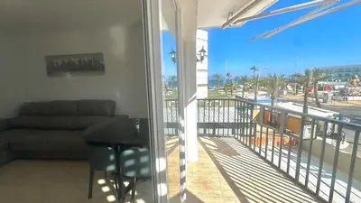 Un balcón o terraza de LadyDi Beach Centro