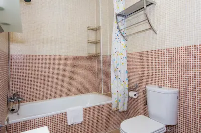 Un baño de Águilas Excelente Alojamiento Collados Resort