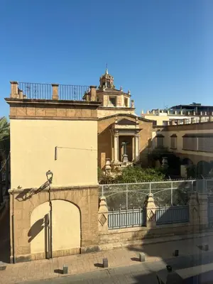 Edificio en el que se encuentra el apartamento