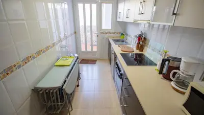 Una cocina o zona de cocina en Lira 1013