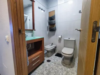 Un baño de Garage Gratis y en la Playa