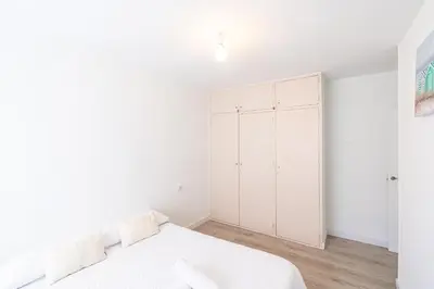 Cama o camas de una habitación en Avenida Principal muy cerca de la playa - By Aloha Palma