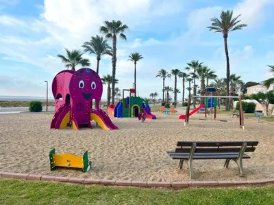 Zona de juegos infantil en Apartamento Costa Azul VERA
