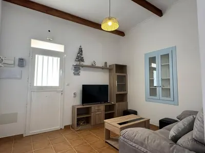 Una televisión o centro de entretenimiento en Casa Velarde - Garrucha