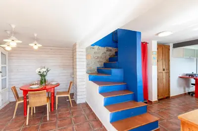 Plano de Blue House I Pool I Art I BBQ I Peace I Relax