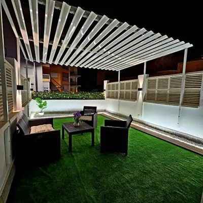 Un patio o zona al aire libre en Encantador apartamento y terraza