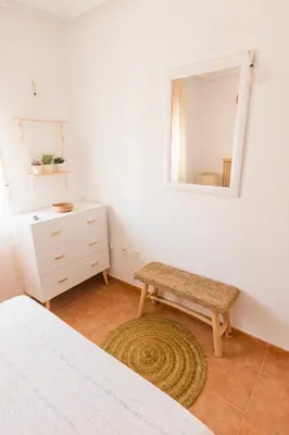 Cama o camas de una habitación en Bohemian apartment with pool 180m from Mojacar beach