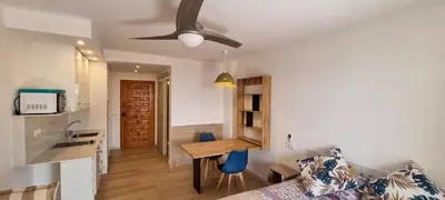 Una cocina o zona de cocina en Levante 24 Estudio Naturista primera línea