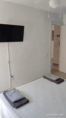 Una televisión o centro de entretenimiento en Casa Tean San Jose 2 dormitorios