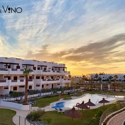 Apartamento moderno cerca de la playa
