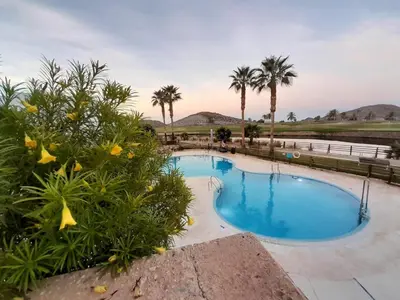 Piscina en o cerca de Cómodo apartamento en Pulpí, 2 dormitorios, cerca de Playa Encuentro - ES-376-37