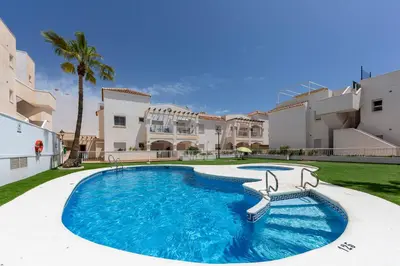 Piscina en o cerca de Playa 4min #Parking #Smart TV #2 habitaciones #Familia