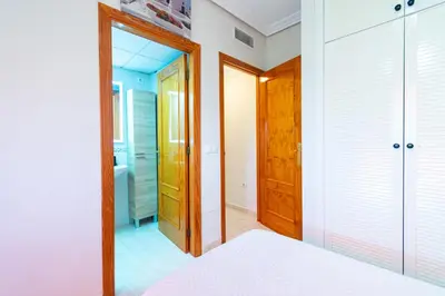 Plano de Apartamento con Terraza, Piscina y Parking By Aloha Palma