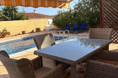 Piscina en o cerca de Casa Bueno- Sleeps 7 Private Pool & AirCon