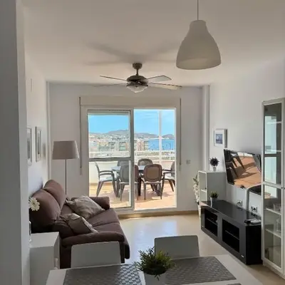 Precioso apartamento con vistas al mar
