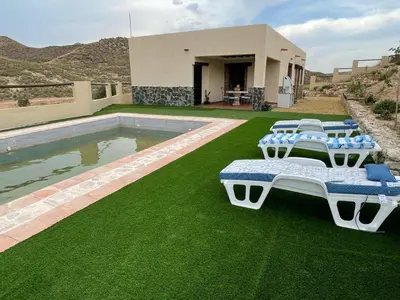 Piscina en o cerca de Cortijo del Humo
