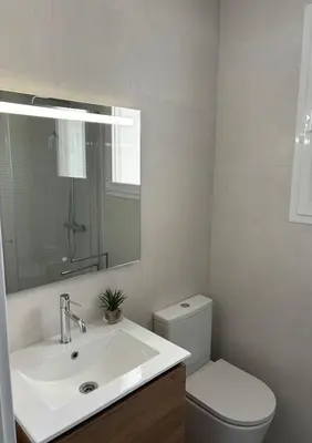 Un baño de centro, playa 3 habitaciones 4 personas