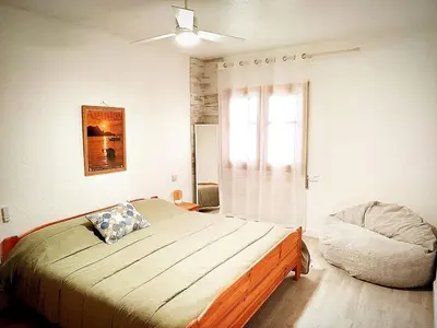 Cama o camas de una habitación en Incluido masaje profesional en camilla extralujo !!!