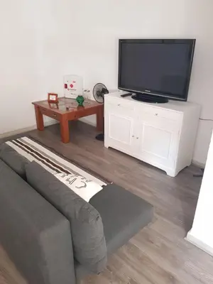 Una televisión o centro de entretenimiento en Apartamento arcos céntrico y en la costa