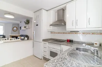 Una cocina o zona de cocina en Sol y Playa Vera Vida