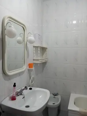 Un baño de Vivienda Turística de Alojamiento Rural - Labrucena