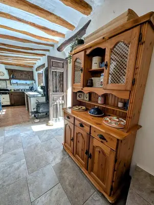Una cocina o zona de cocina en Casa Satori Country House & Pool Sleeps 8