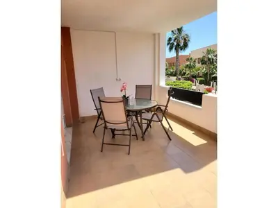Un balcón o terraza de Seaside apartment in Vera with terrace