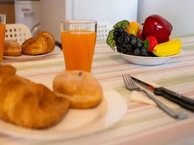Comida en o cerca de este apartamento