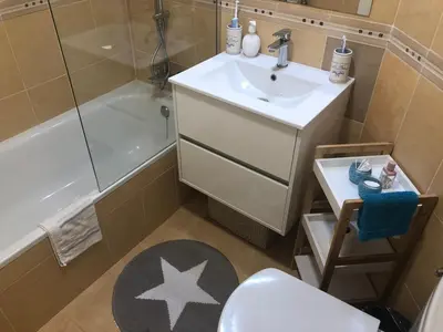 Un baño de Mojacar Breeze - Mojacar Playa - 2 bedroom - Sleeps 4 - R413