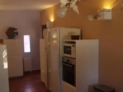 Una cocina o zona de cocina en Holiday Home Schöne Villa für 6 Personen mit Schwimmbad by Interhome