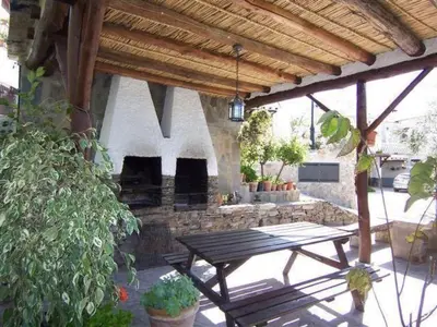Jardín al aire libre en Holiday Home Gemütliches Haus in Anlage mit Schwimmbad in Válor by Interhome