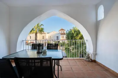 Un balcón o terraza de Apartamento isabel golf center