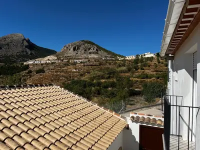 Vista general de una montaña o vista desde la casa o chalet