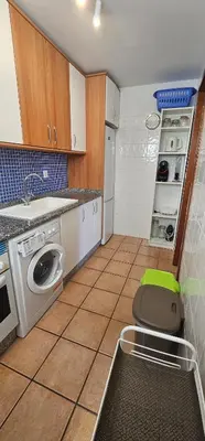 Una cocina o zona de cocina en Al Andalus Residencial Piso VIC , con WIFI , primera planta