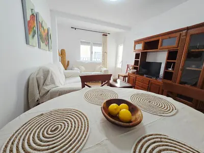 Una televisión o centro de entretenimiento en La Artesana Níjar