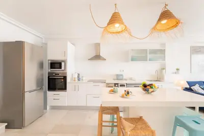 Una cocina o zona de cocina en CT 408 AL - Faro's San José Beach & Private Pool