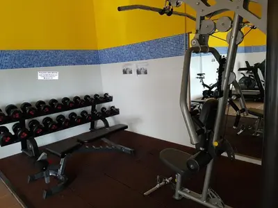Gimnasio o instalaciones de fitness de Al Andalus Thalassa I VERARENTAL-COM