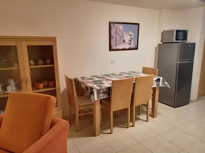 Una cocina o zona de cocina en Puerto Rey Vera Mar