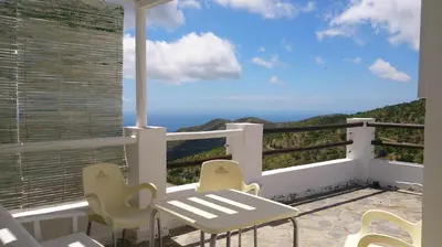 Paisaje cerca of this country house
