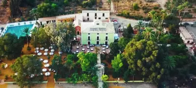 Paisaje cerca of this country house
