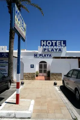Certificado, premio, señal o documento que está expuesto en Hotel Playa