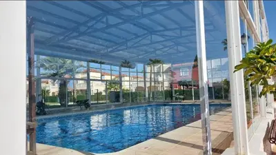 Piscina en o cerca de casa luxury 2 nudista