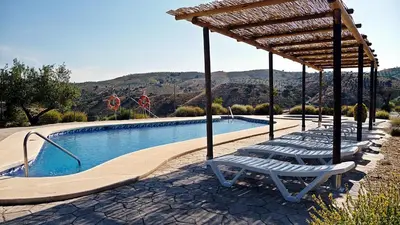Piscina en o cerca de Casas Rurales Cortijo Leontino